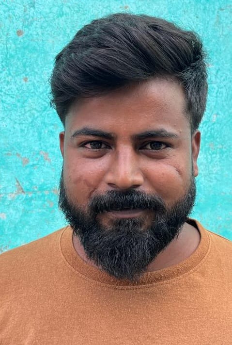 पीलीभीत के मोहल्ला पकड़िया में पाइप लाइन डालने के बाद खोदी पड़ी सड़क।संवाद पीलीभीत के मोहल्ला पकड़िया में पाइप लाइन डालने के बाद खोदी पड़ी सड़क।संवाद