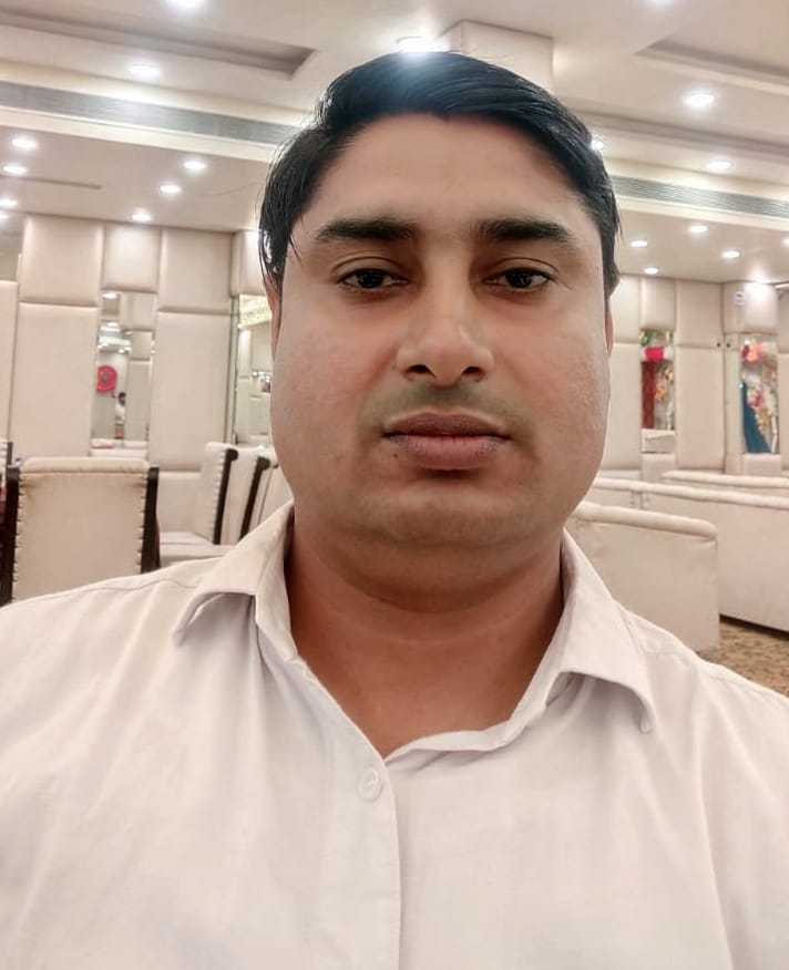 22जेएनडी06: पौली गांव के पास एकत्रित की गई पराली। संवाद 22जेएनडी06: पौली गांव के पास एकत्रित की गई पराली। संवाद