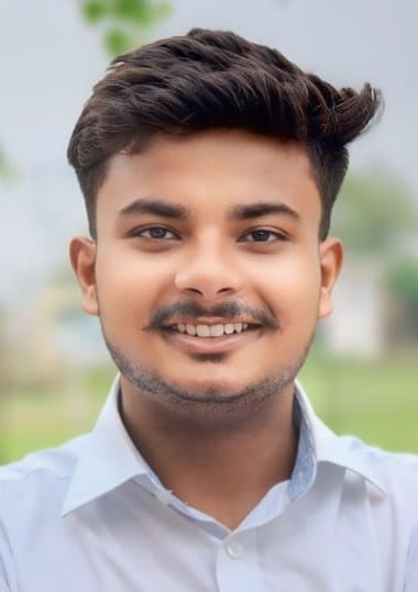 वैभव सक्सेना, छात्र नेता
