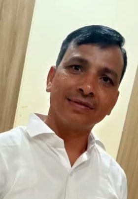 अल्हागंज क्षेत्र की रतनापुर बेला सहकारी समिति में खाद नहीं होने से पड़े ताले। संवाद अल्हागंज क्षेत्र की रतनापुर बेला सहकारी समिति में खाद नहीं होने से पड़े ताले। संवाद
