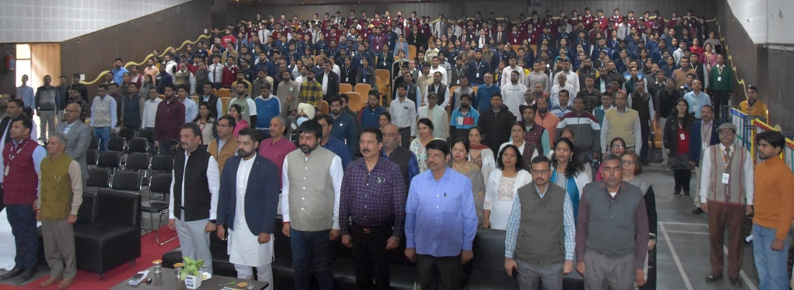 जेएमआईटी कॉलेज रादौर में जिला स्तरीय संविधान दिवस समारोह में प्रस्तुति देतीं छात्राएं। डीआईपीआर जेएमआईटी कॉलेज रादौर में जिला स्तरीय संविधान दिवस समारोह में प्रस्तुति देतीं छात्राएं। डीआईपीआर