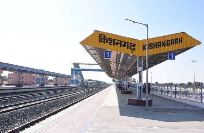किशनगढ़ स्टेशन पर वंदे भारत एक्सप्रेस का ठहराव स्वीकृत किशनगढ़ स्टेशन पर वंदे भारत एक्सप्रेस का ठहराव स्वीकृत