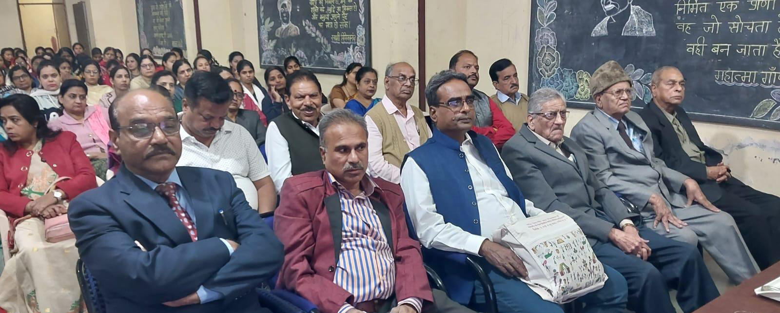 कलायें सिर्फ मनोरंजन नहीं, बल्कि आत्मरंजन और ईश आराधना का माध्यम होती है - डॉ. जोशी