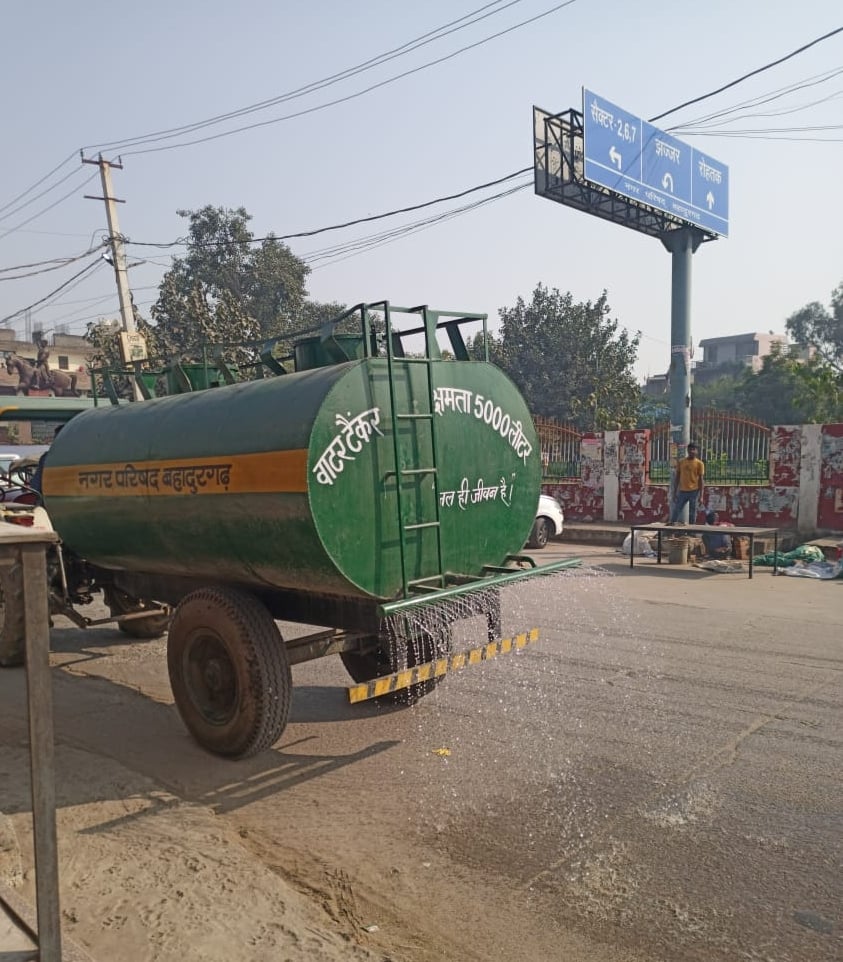 -फोटो 52 : बहादुरगढ़ में शुक्रवार को सुबह के समय छाया स्मॉग। संवाद