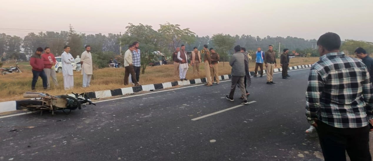 12जेएनडी23: करसोला माइनर के पास मौके पर पहुंची पुलिस जांच करते हुए। संवाद 12जेएनडी23: करसोला माइनर के पास मौके पर पहुंची पुलिस जांच करते हुए। संवाद