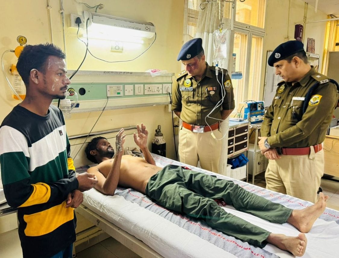 बद्दी के भटोलीकलां गांव के कमरे में धमाका होने पर  पड़ा मलबा। संवाद