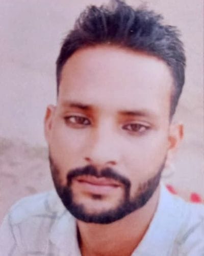मौके पर मौजूद भूरे के परिजन। संवाद मौके पर मौजूद भूरे के परिजन। संवाद
