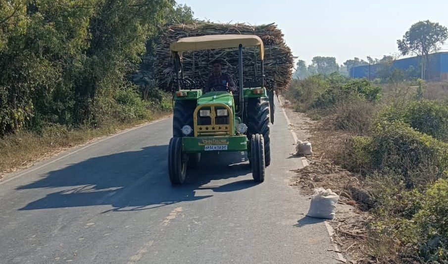 अब: परौर में गणेशपुर धरमपुर के बीच मरम्मत के बाद तैयार हुई पुलिया। संवाद