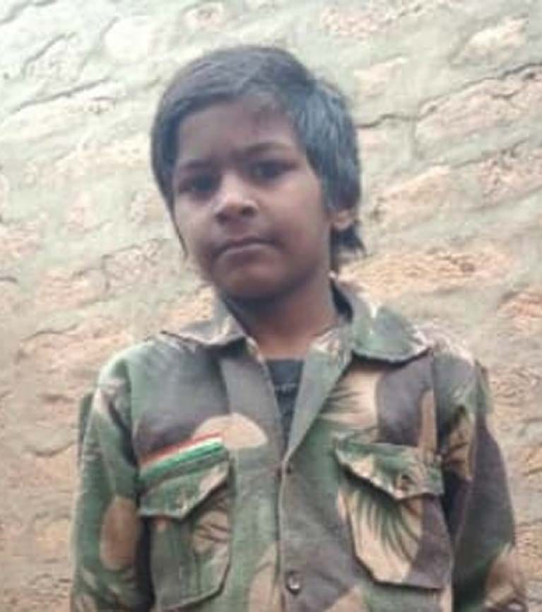 दुर्घटना के बाद थाने में उपस्थित परिजन। संवाद दुर्घटना के बाद थाने में उपस्थित परिजन। संवाद