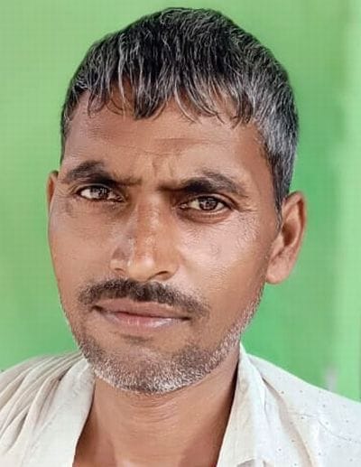 हरहरपुर गांव में बंद पड़ा ओवर हेड टैंक का निर्माण। संवाद