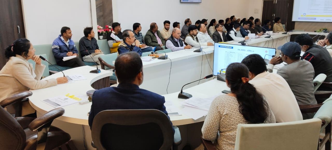 जनकल्याण अभियान को लेकर हरदा कलेक्टर ने ली बैठक