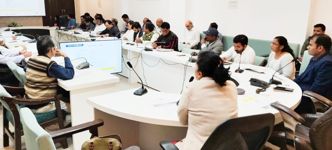जनकल्याण अभियान को लेकर हरदा कलेक्टर ने ली बैठक