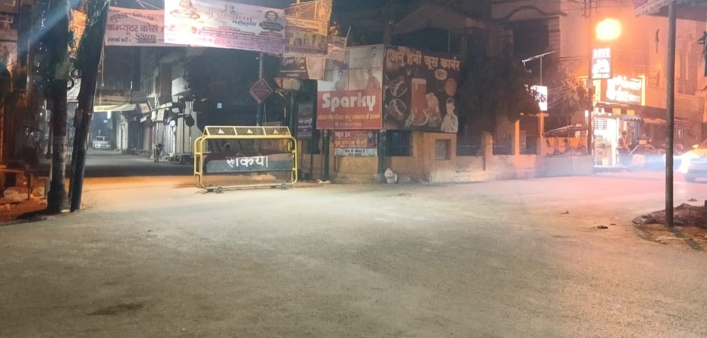 पीलीभीत के असम चौराहे पर नही लगा अलाप।संवाद पीलीभीत के असम चौराहे पर नही लगा अलाप।संवाद
