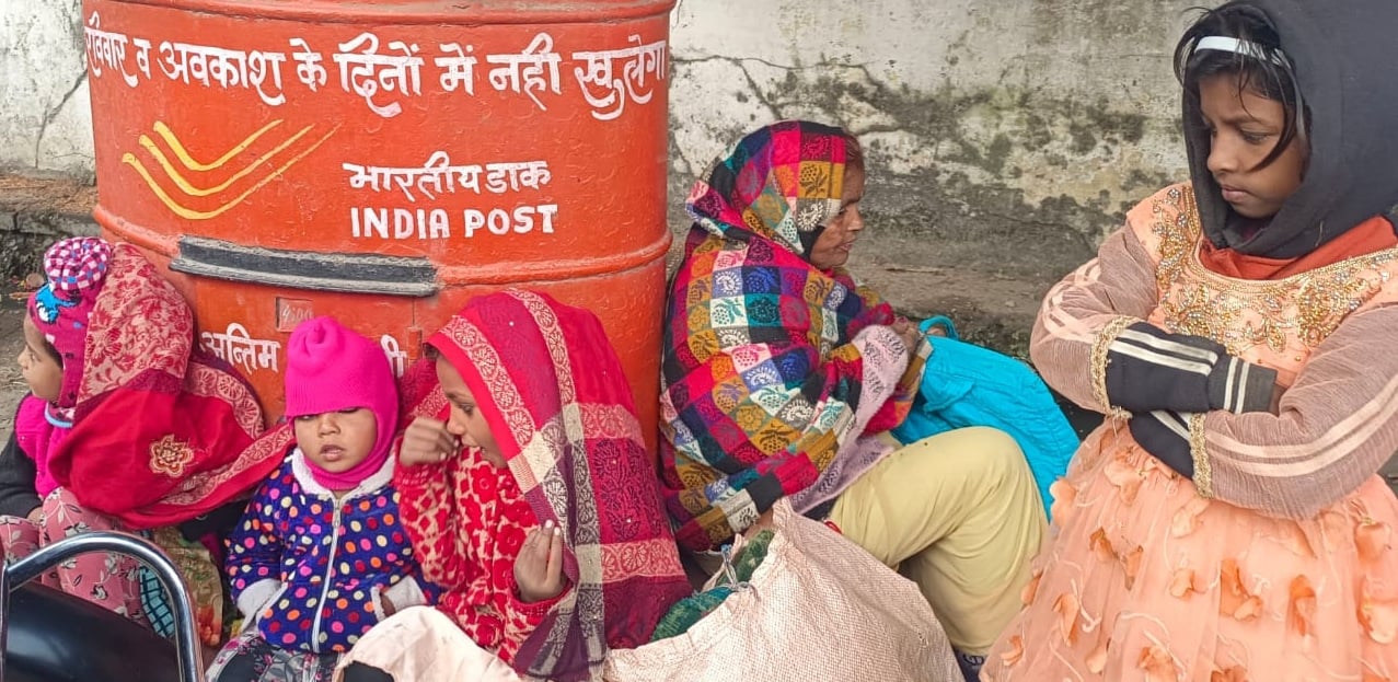 पीलीभीत में सोमवार की सुबह आसमान में छाएं बादल।संवाद
