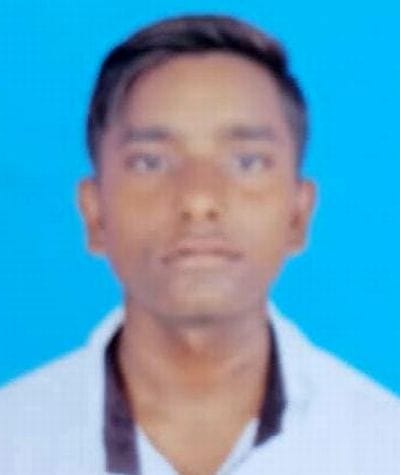 संतोष का फाइल फोटो संतोष का फाइल फोटो