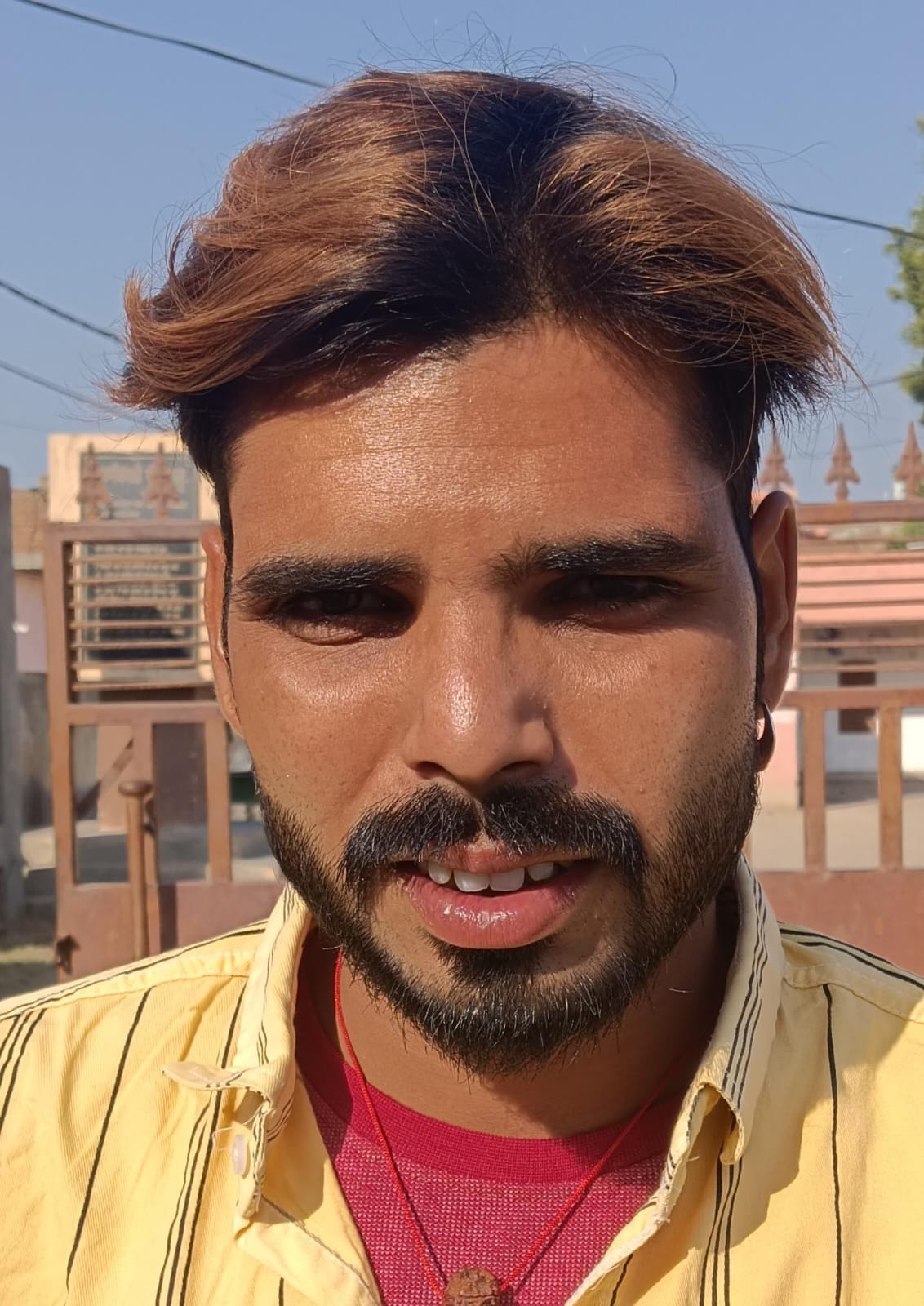 उग्रसेन पूरी, निवासी आजाद नगर। उग्रसेन पूरी, निवासी आजाद नगर।