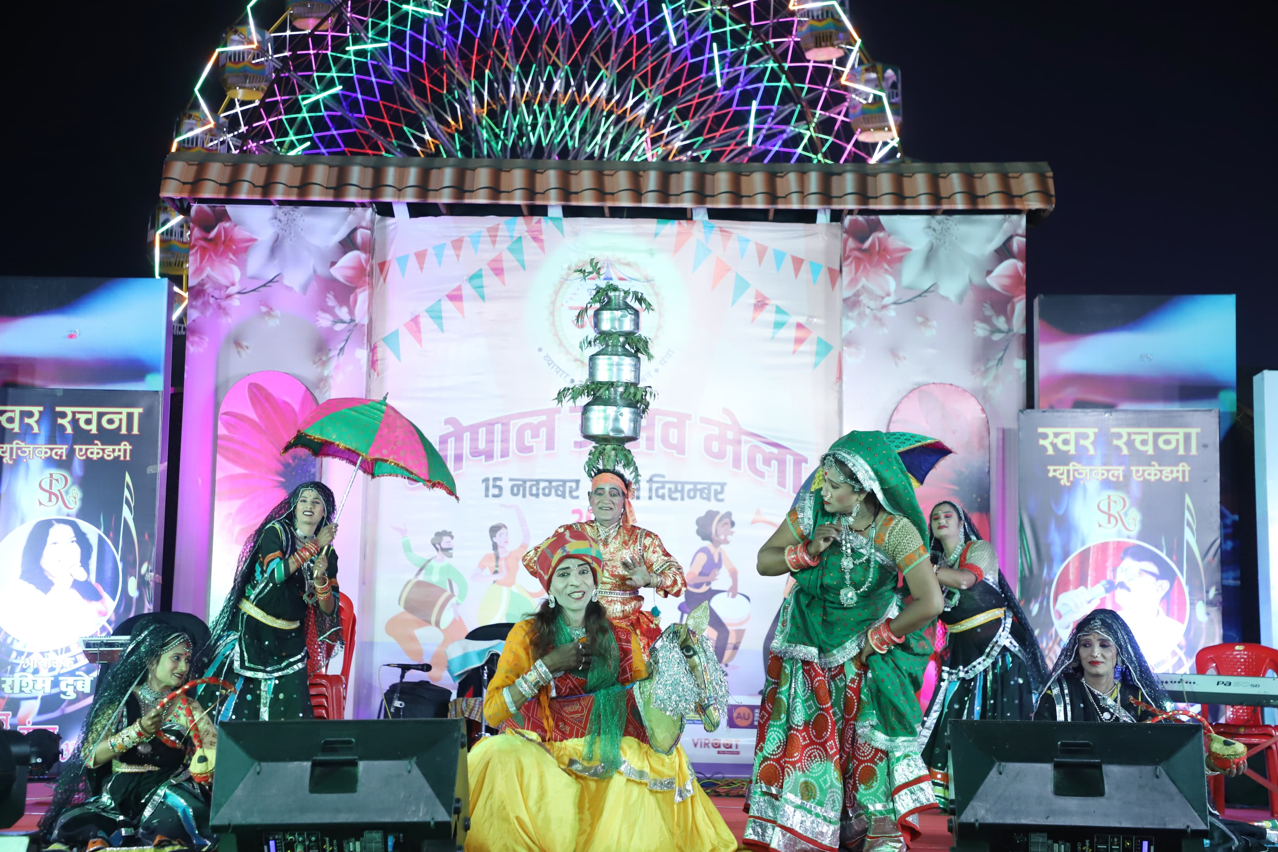 उज्जैन के कलाकारों ने ऐसी प्रस्तुति दी की समूचा हिंदुस्तान ही मंच पर उतार दिया