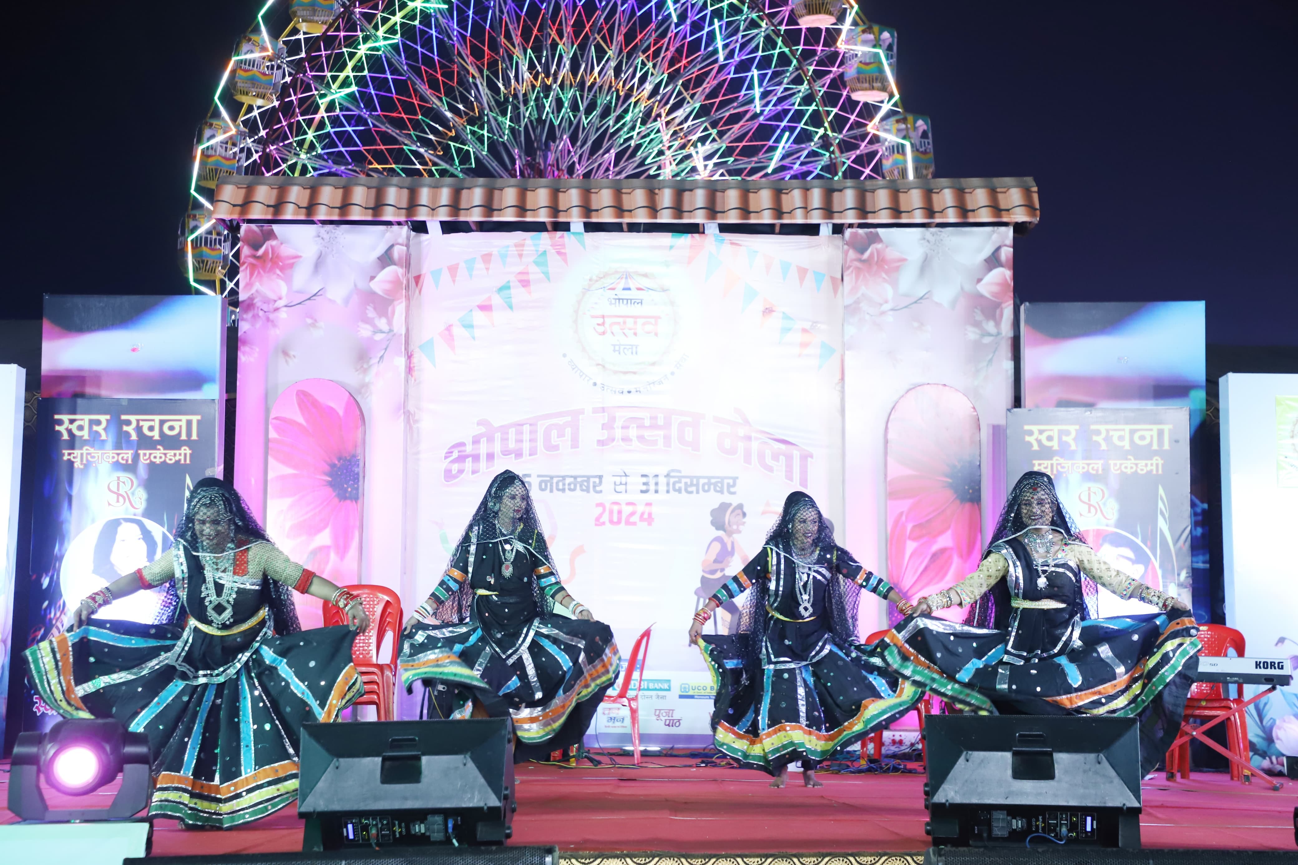 उज्जैन के कलाकारों ने ऐसी प्रस्तुति दी की समूचा हिंदुस्तान ही मंच पर उतार दिया