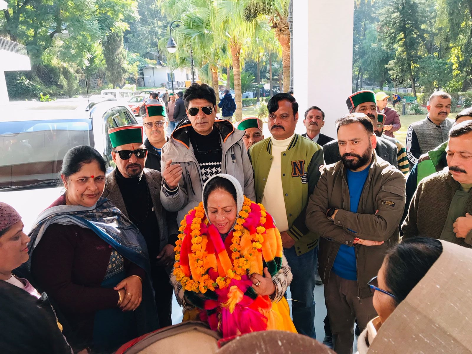ब्लॉक कांग्रेस रामपुर की विशेष बैठक में मौजूद प्रदेश कांग्रेस अध्यक्ष प्रतिभा सिंह और अन्य कां ब्लॉक कांग्रेस रामपुर की विशेष बैठक में मौजूद प्रदेश कांग्रेस अध्यक्ष प्रतिभा सिंह और अन्य कां