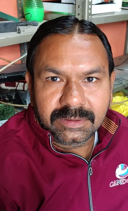 पीलीभीत के कोतवाली मार्ग पर टूटी पानी की पाइप लाइन को सही करने का शुरू हुआ कार्य।संवाद पीलीभीत के कोतवाली मार्ग पर टूटी पानी की पाइप लाइन को सही करने का शुरू हुआ कार्य।संवाद
