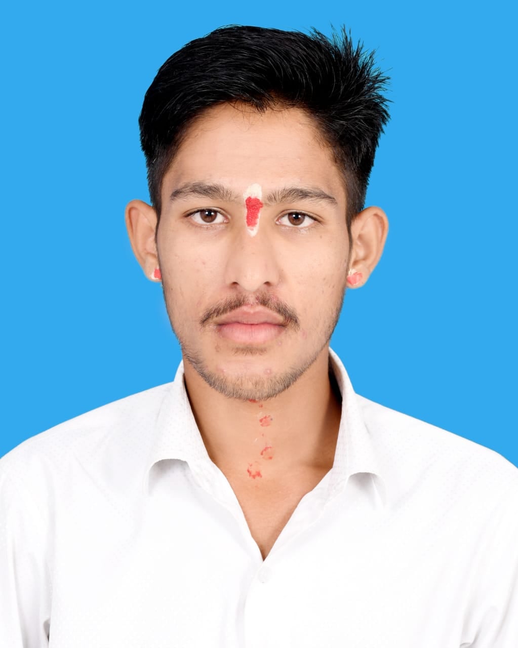 छोटेलाल दिवाकर।