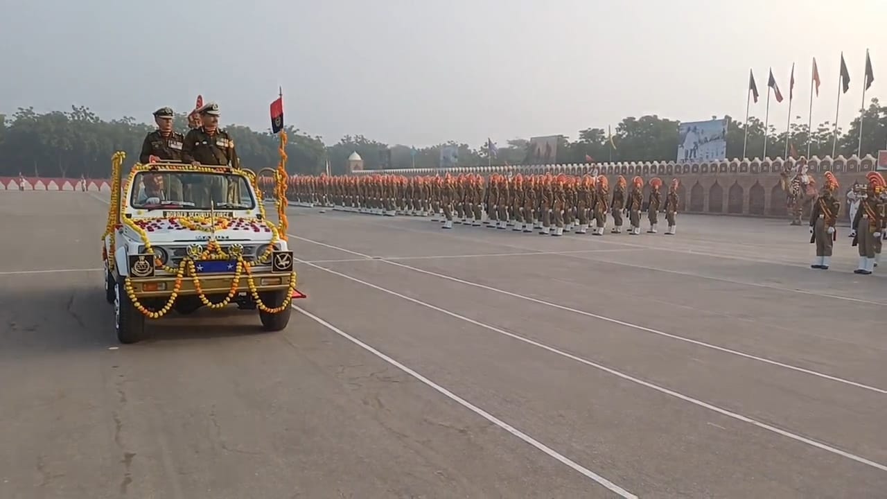 सहायक प्रशिक्षण केन्द्र, जोधपुर सीमा सुरक्षा बल के 447 नव-आरक्षकों ने ली देश सेवा की शपथ सहायक प्रशिक्षण केन्द्र, जोधपुर सीमा सुरक्षा बल के 447 नव-आरक्षकों ने ली देश सेवा की शपथ