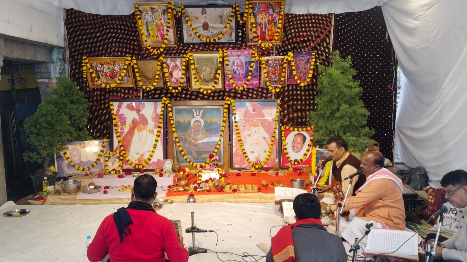 उज्जैन मे अब मचेगी हनुमान अष्टमी की धूम, अखंड रामायण व रामचरित मानस के साथ नोटों से होगा बाबा  