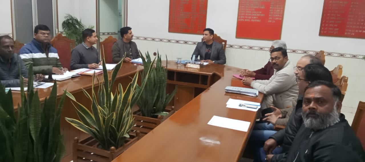 कैंट बोर्ड में कर्मचारियों और अधिकारियों की संयुक्त सलाहकार समिति की बैठक हुई।