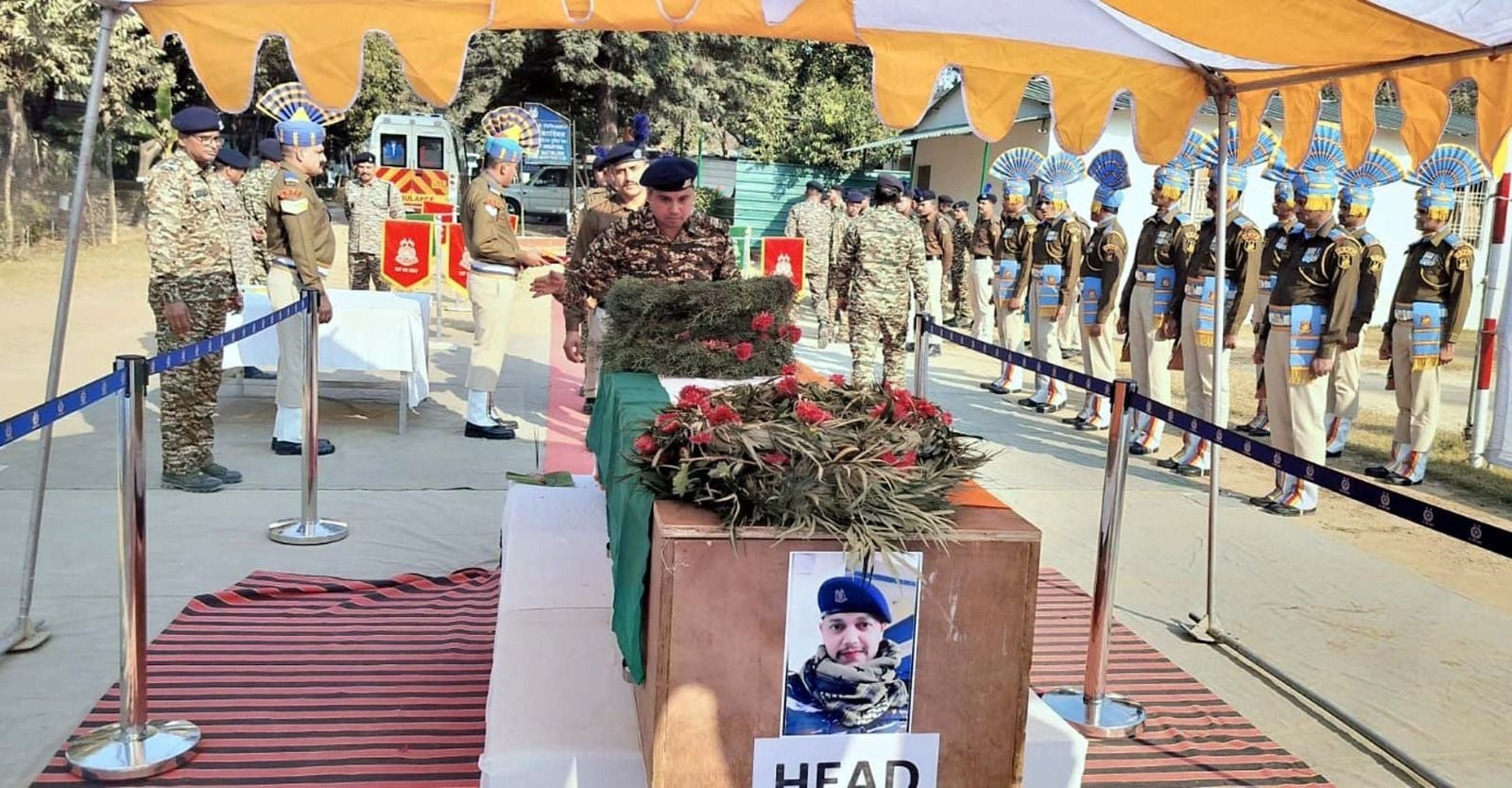 22जेएनडी04: शहीद नरेंद्र का फाइल फोटो। 22जेएनडी04: शहीद नरेंद्र का फाइल फोटो।