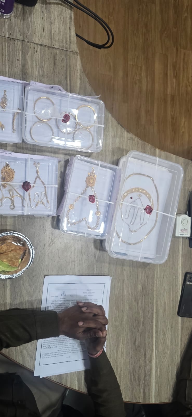 जेवर चोरी