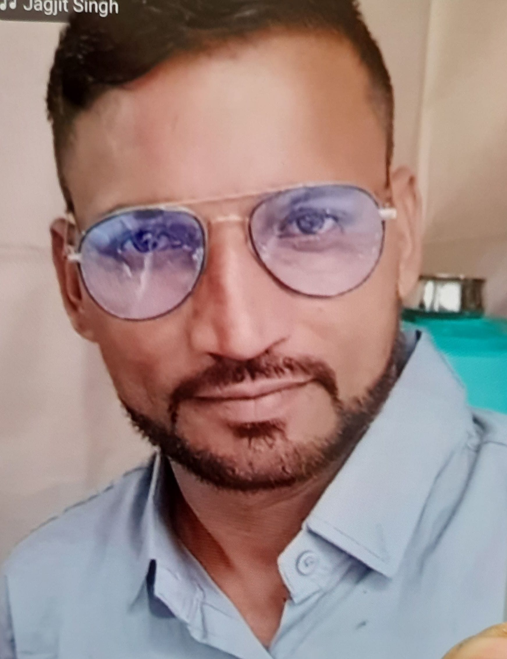 27जेएनडी17-नागरिक अस्पताल में पोस्टमार्टम कार्रवाई करती पुलिस। संवाद 27जेएनडी17-नागरिक अस्पताल में पोस्टमार्टम कार्रवाई करती पुलिस। संवाद