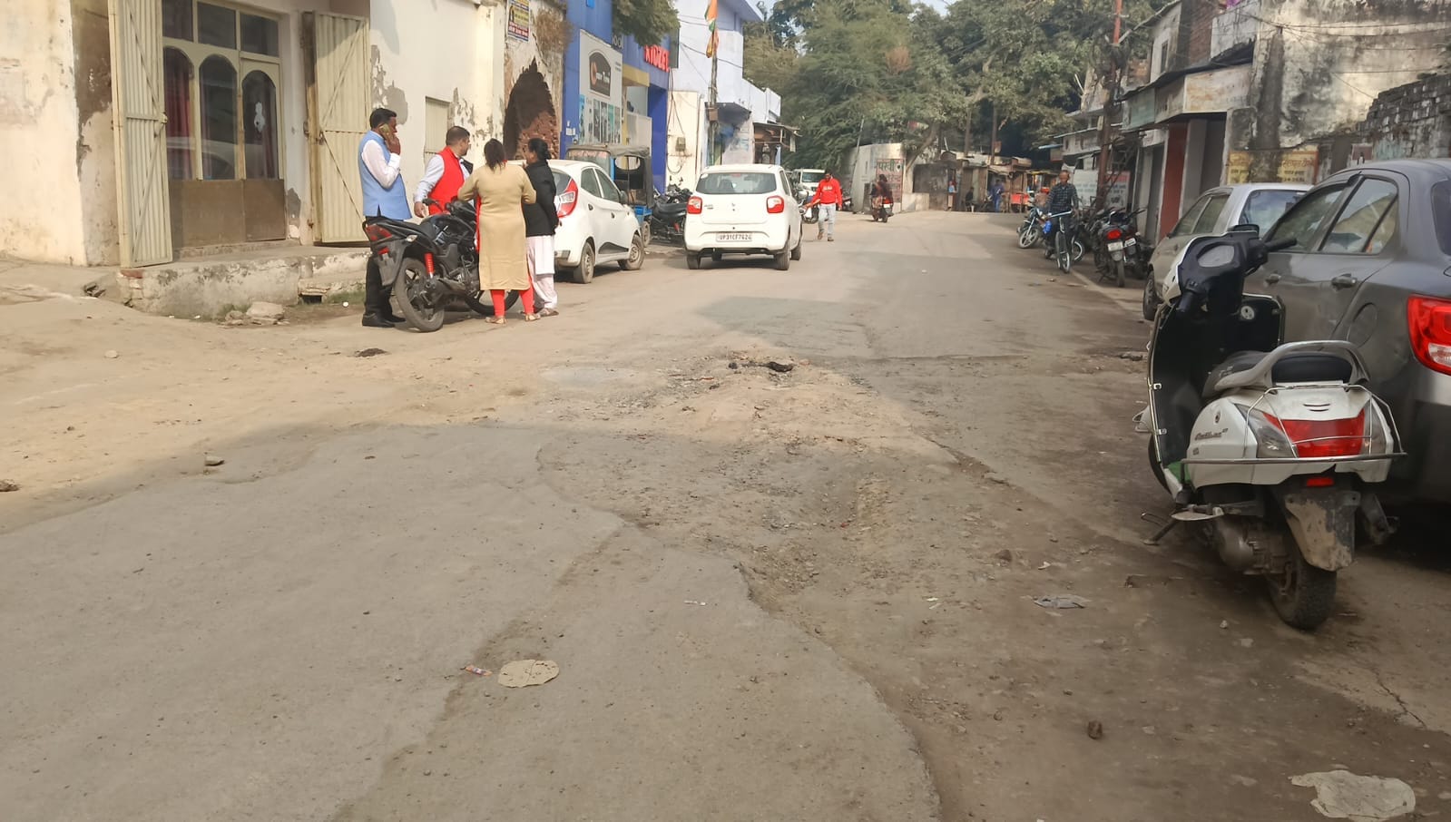 शहर के मोहल्ला चौभुर्जी से मालखाना मोड़ वाली रोड की ओर जाने वाली गली में सीवर कनेक्शन के लिए खो शहर के मोहल्ला चौभुर्जी से मालखाना मोड़ वाली रोड की ओर जाने वाली गली में सीवर कनेक्शन के लिए खो