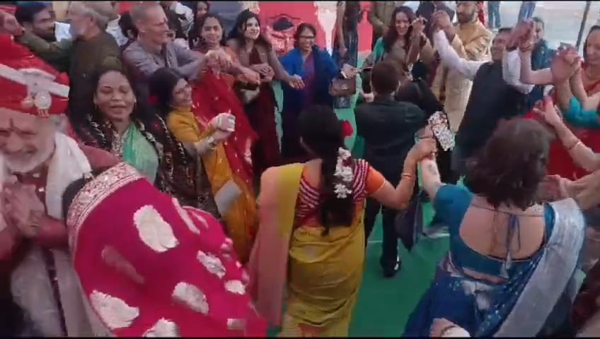 विदेश से तीन युगल उज्जैन मे आकर सनातन हिंदू रीति संस्कार से किया विवाह