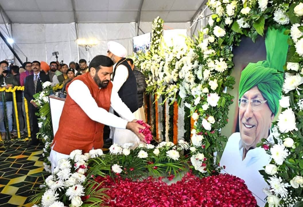 हरियाणा के राज्यपाल बंडारू दत्तात्रेय , मुख्यमंत्री नायब सिंह सैनी, केंद्रीय मंत्री एवं भाजपा क हरियाणा के राज्यपाल बंडारू दत्तात्रेय , मुख्यमंत्री नायब सिंह सैनी, केंद्रीय मंत्री एवं भाजपा क