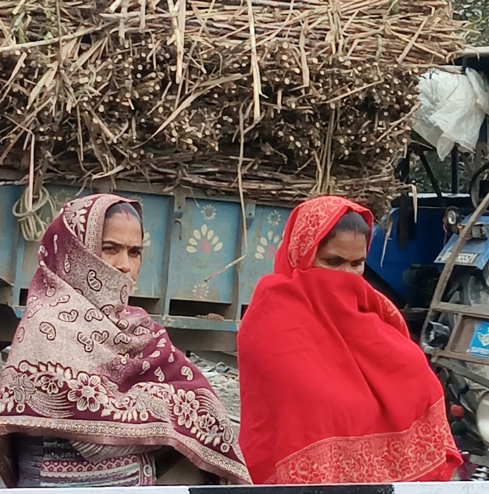 पीलीभीत में सोमवार की सुबह से ही आसमान में बादल छाए रहे और ठंडी हवा चलती रही।संवाद