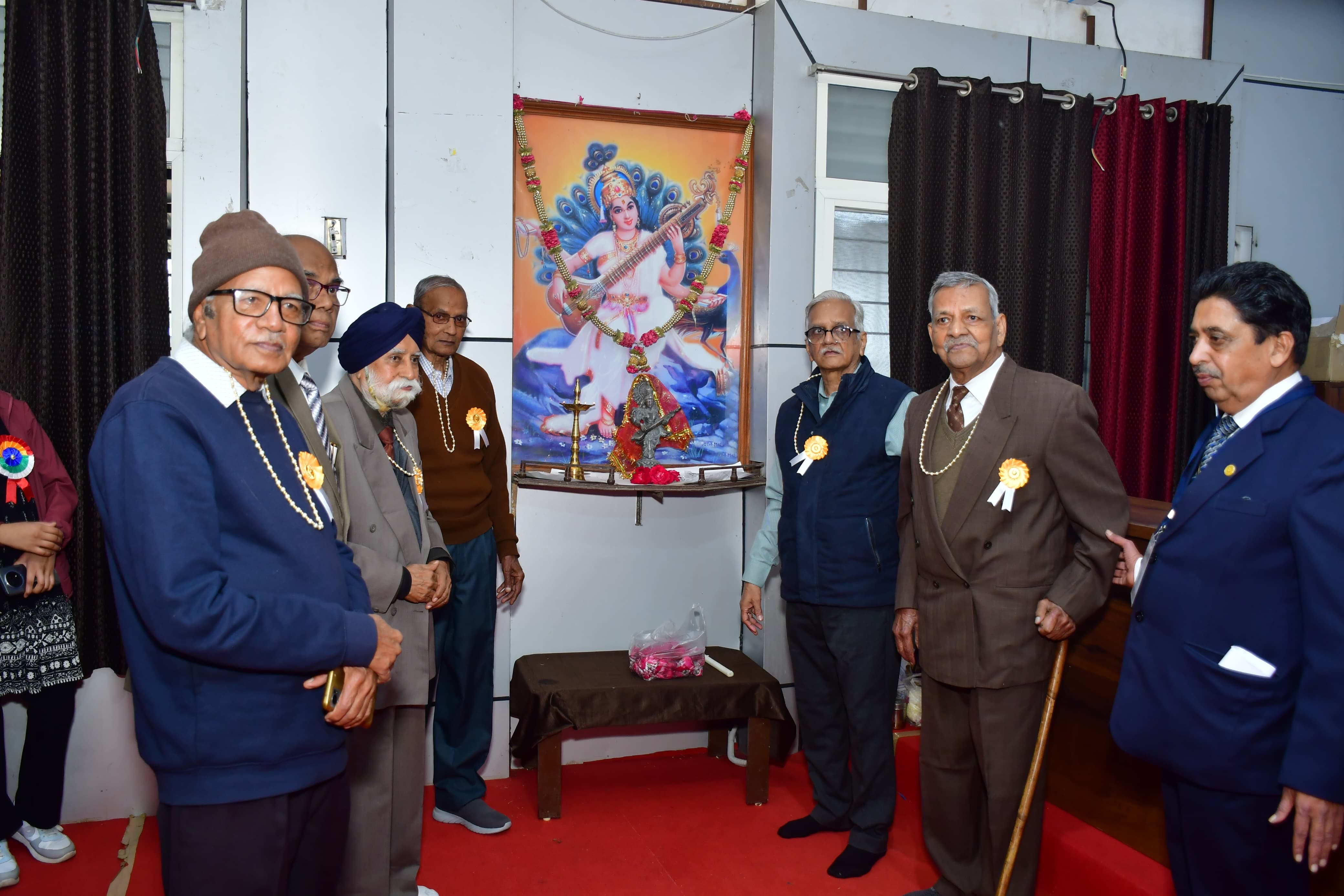 गेस्यूटाईट दिवस - उज्जैन मे जुटे आस्ट्रेलिया, जर्मनी, नार्वे सहित देश विदेश से आए 100 से अधिक प गेस्यूटाईट दिवस - उज्जैन मे जुटे आस्ट्रेलिया, जर्मनी, नार्वे सहित देश विदेश से आए 100 से अधिक प