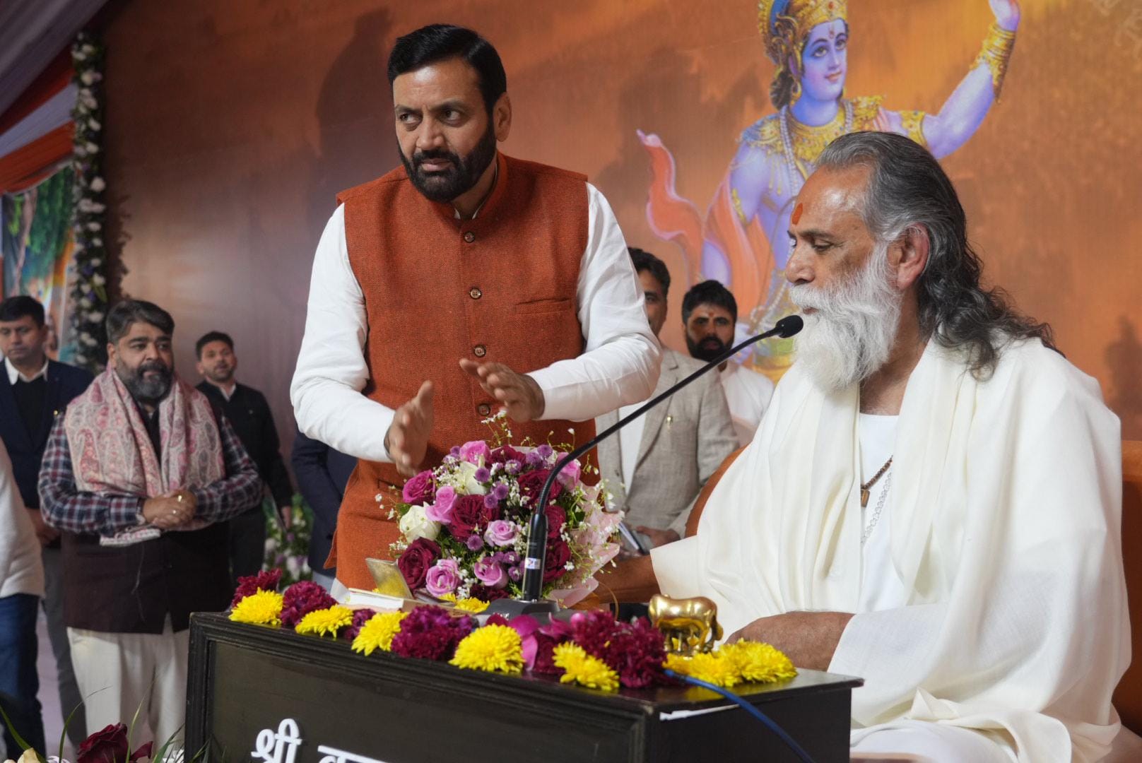 दिव्य गीता सत्संग में समापन दिवस का शुभारंभ करते हुए बाबा भूपेंद्र सिंह महाराज व अन्य। जीओ दिव्य गीता सत्संग में समापन दिवस का शुभारंभ करते हुए बाबा भूपेंद्र सिंह महाराज व अन्य। जीओ