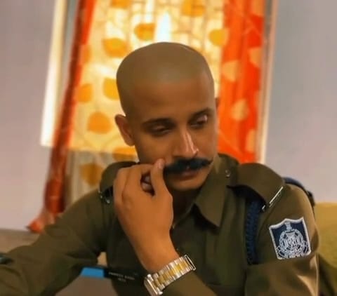 चर्चा मे महिदपुर के आरक्षक का वीडियो - यह मूवी नहीं रियल लाइफ है साहब यहां अच्छे-अच्छे पुष्पा झ चर्चा मे महिदपुर के आरक्षक का वीडियो - यह मूवी नहीं रियल लाइफ है साहब यहां अच्छे-अच्छे पुष्पा झ