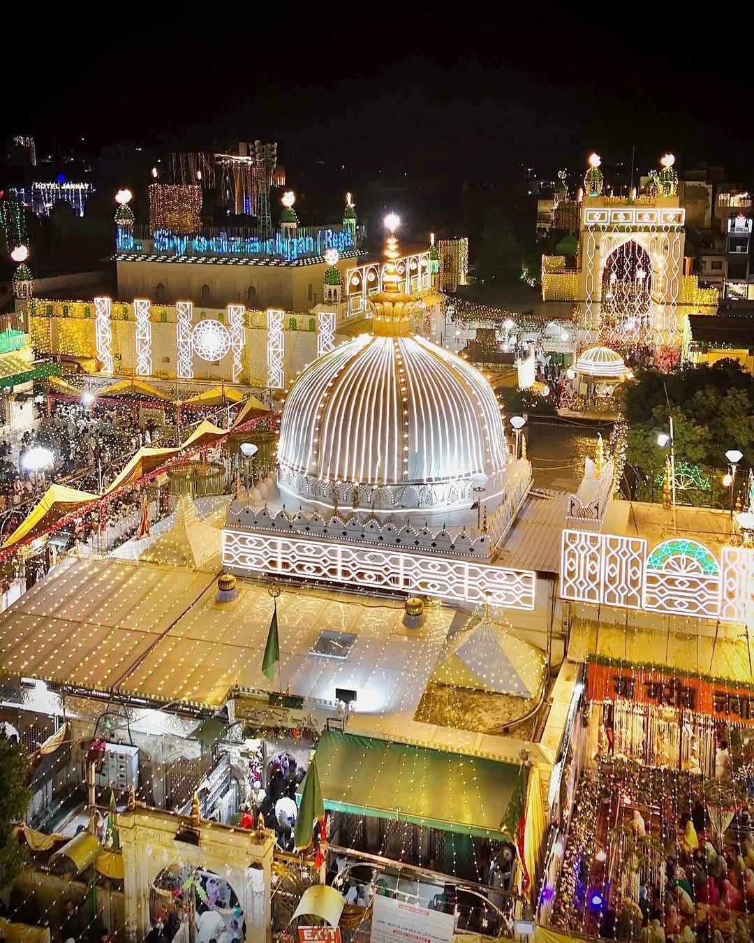 उर्स में पकड़े गए मोबाइल चोर उर्स में पकड़े गए मोबाइल चोर