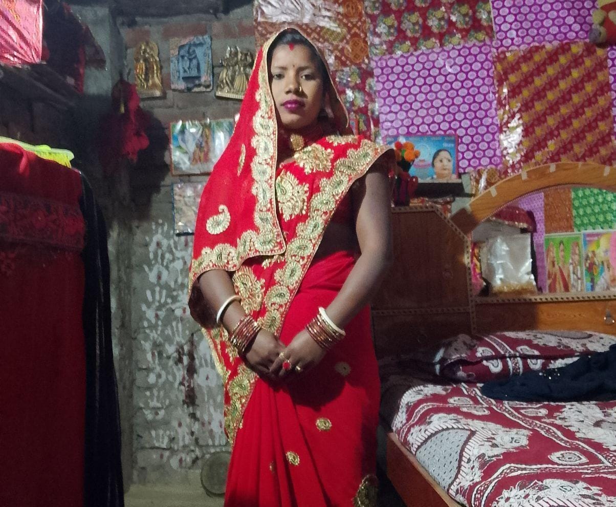 हत्या के बाद जला रहे थे महिला की लाश