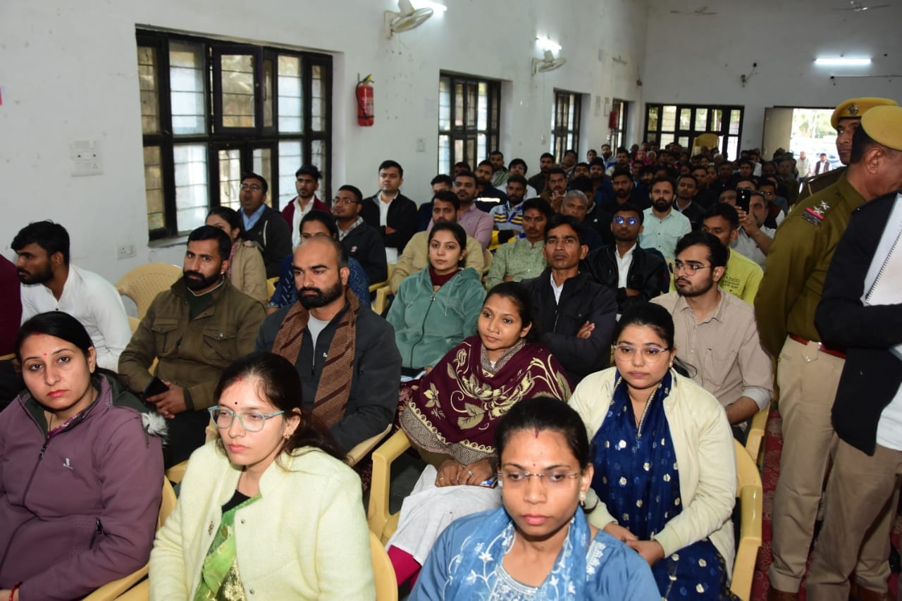 सिरोही। मुख्यमंत्री रोजगार उत्सव के जिलास्तरीय कार्यक्रम में 6.2 करोड़ रुपए के 8 कार्यों के रिप