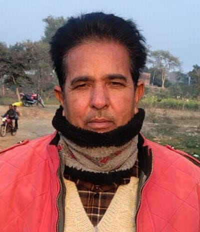 बिसौली क्षेत्र में सोत नदी के पुल के नीचे से होकर गुजरते दो पहिया वाहन चालक। संवाद बिसौली क्षेत्र में सोत नदी के पुल के नीचे से होकर गुजरते दो पहिया वाहन चालक। संवाद