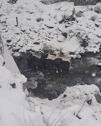 किन्नौर जिले में बर्फबारी में कोठी गांव में बर्फ से लगदक सेब बगीचे । संवाद किन्नौर जिले में बर्फबारी में कोठी गांव में बर्फ से लगदक सेब बगीचे । संवाद