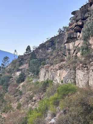 नित्थर कोयल रामपुर सड़क मार्ग पर कई जगह पर नहीं है क्रैश बैरियर। संवाद नित्थर कोयल रामपुर सड़क मार्ग पर कई जगह पर नहीं है क्रैश बैरियर। संवाद
