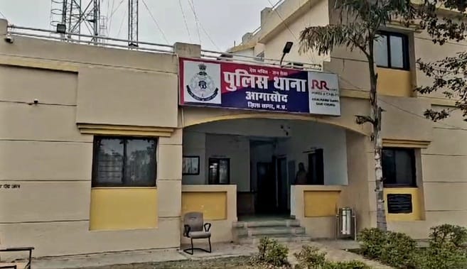 आरोपी गिरफ्तार आरोपी गिरफ्तार