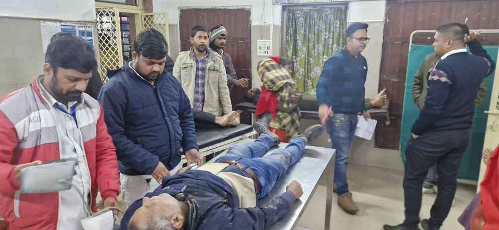 जिला अस्पताल में चल रहा इलाज