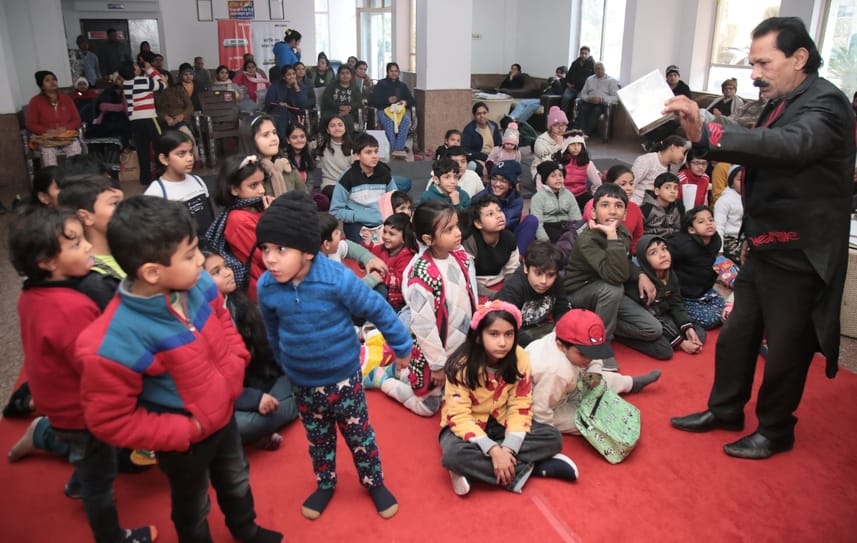 केडीपी ग्रेंड सवाना सोसायटी में अमर उजाला फैंटास्टिक शाम कार्यक्रम में चित्रकला प्रतियोगिता में केडीपी ग्रेंड सवाना सोसायटी में अमर उजाला फैंटास्टिक शाम कार्यक्रम में चित्रकला प्रतियोगिता में
