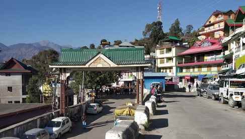 निरमंड कस्बा। संवाद