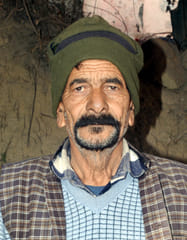 ओम, ढ़ाबा संचालक। संवाद ओम, ढ़ाबा संचालक। संवाद