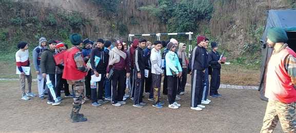 ओम, ढ़ाबा संचालक। संवाद ओम, ढ़ाबा संचालक। संवाद
